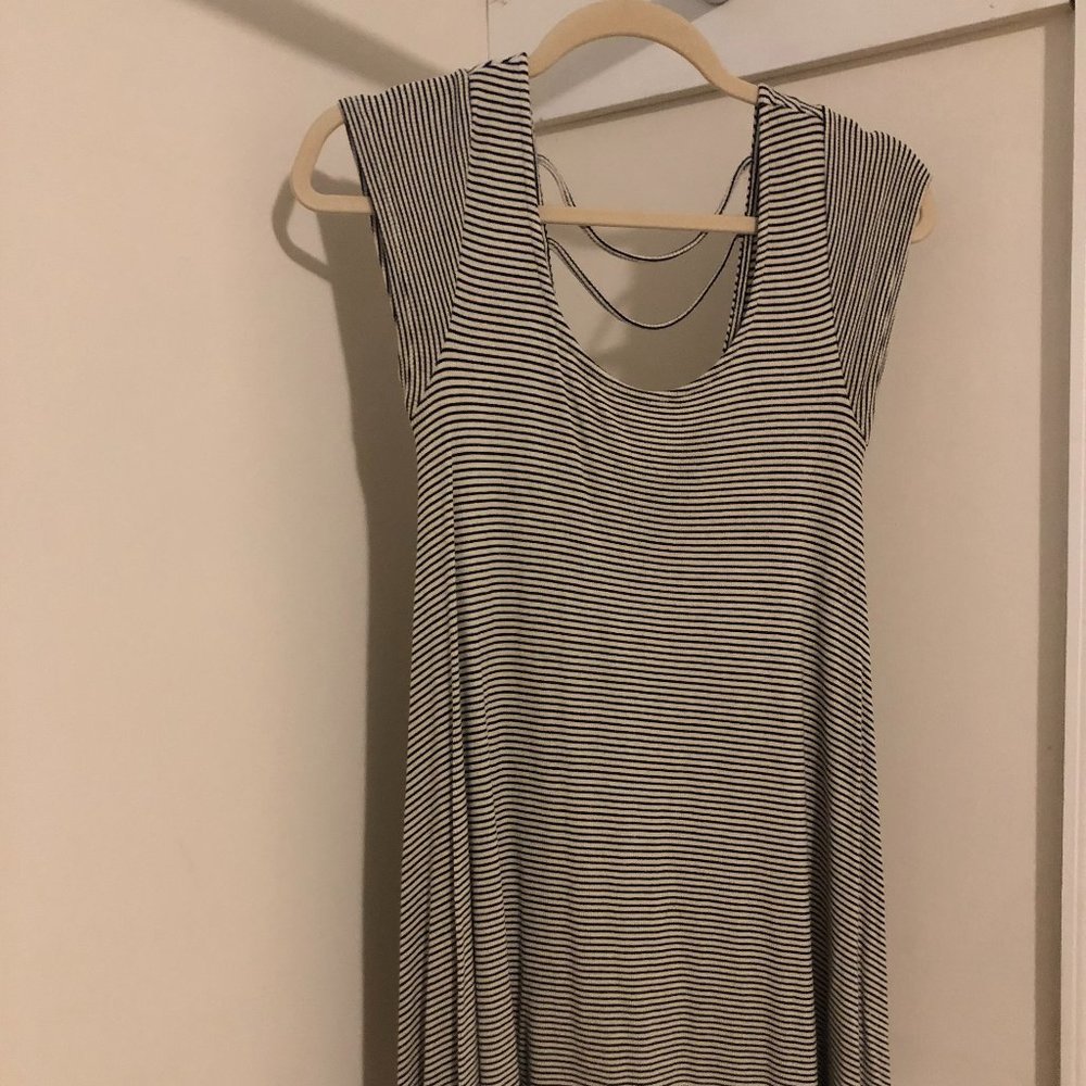 Black and White Striped Beachy Flowy Dress Size S / M